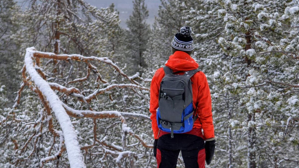 backpacking-cold-with-thermometer