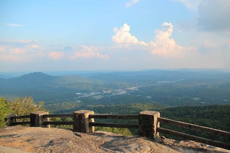Black Rock Mountain State Park In Georgia Activities Map Guide Black Rock Mountain Georgia 768x512 