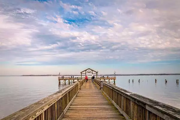 fishing pier on the potomac at leesylvania state park in virginia