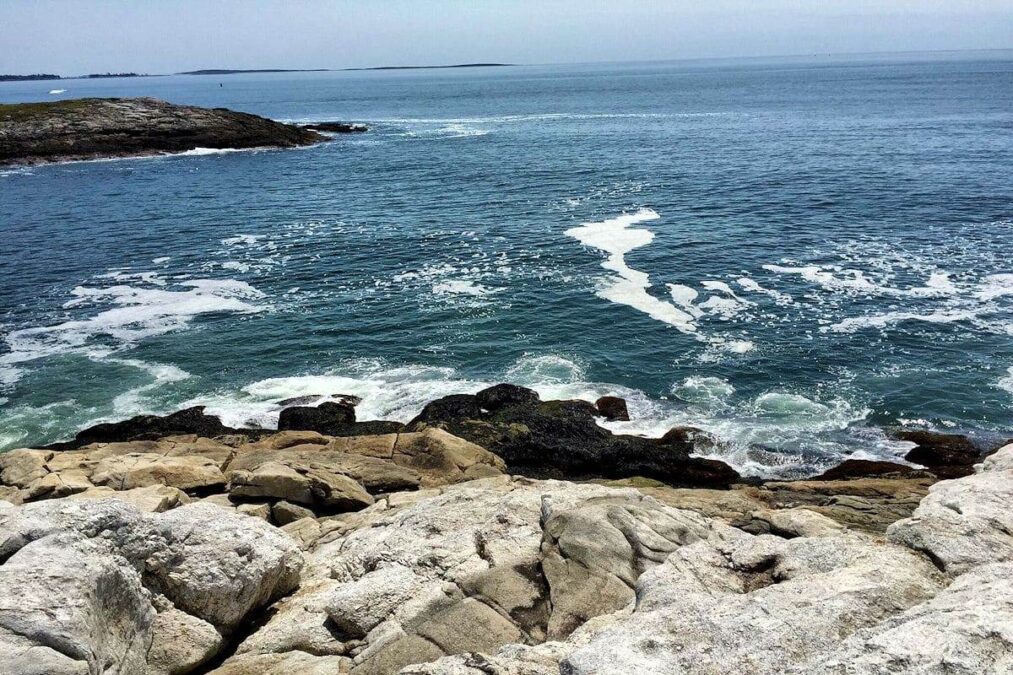 Reid State Park 1 waves crash against the rocky shoreline at Reid State Park