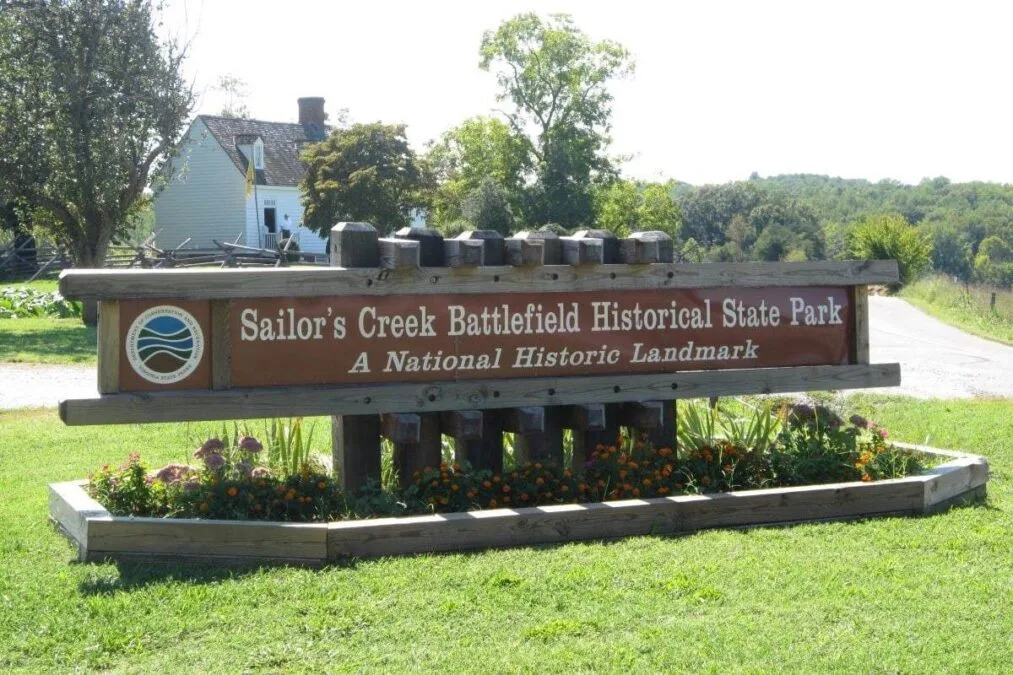 Hillsman Farm House Museum behind a Sailor’s Creek Battlefield State Park sign