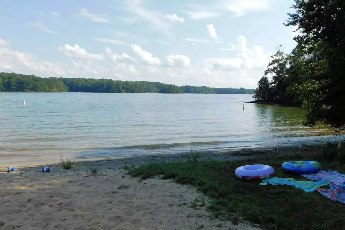 Towels on the shore of the lake at Smith Mountain Lake State Park