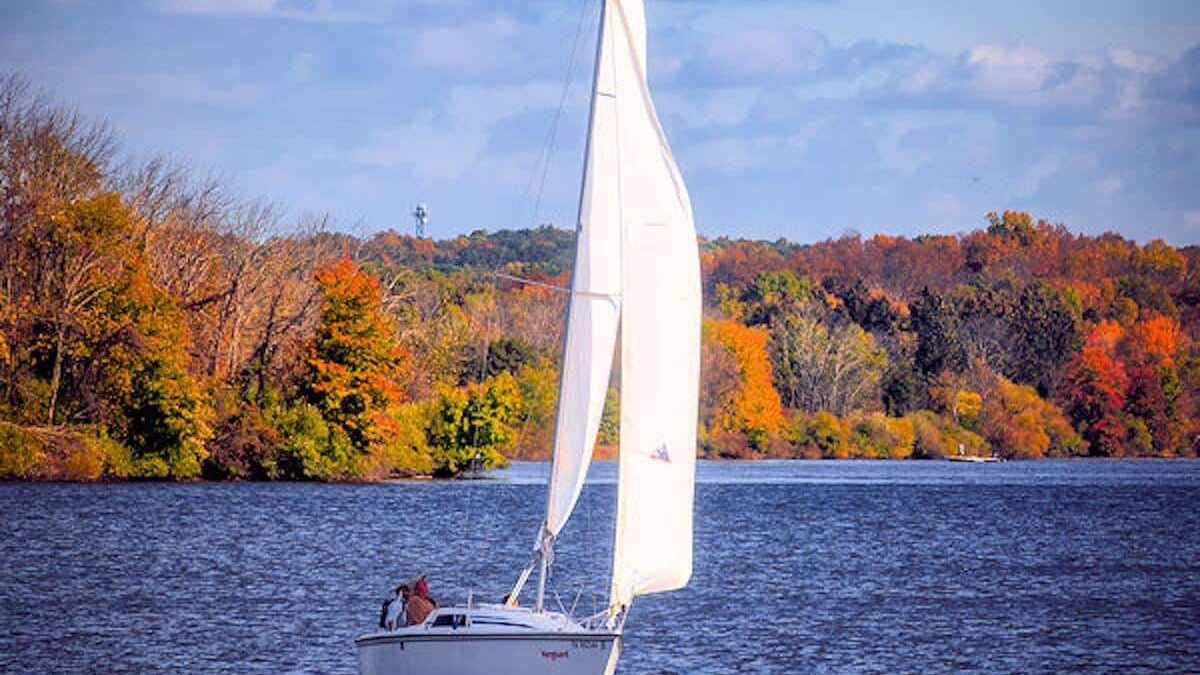 A sailing boat on the lake in Nockamixon State Park in autumn