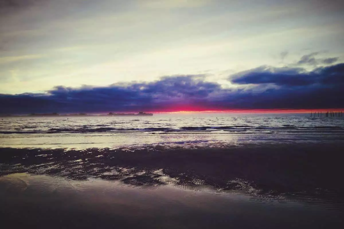 sunset over the ocean at a state park near virginia beach 