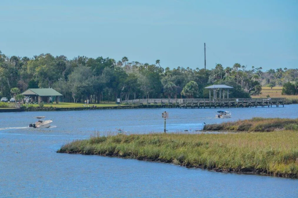 boats cruising on the Crystal River at Crystal River Preserve State Park
