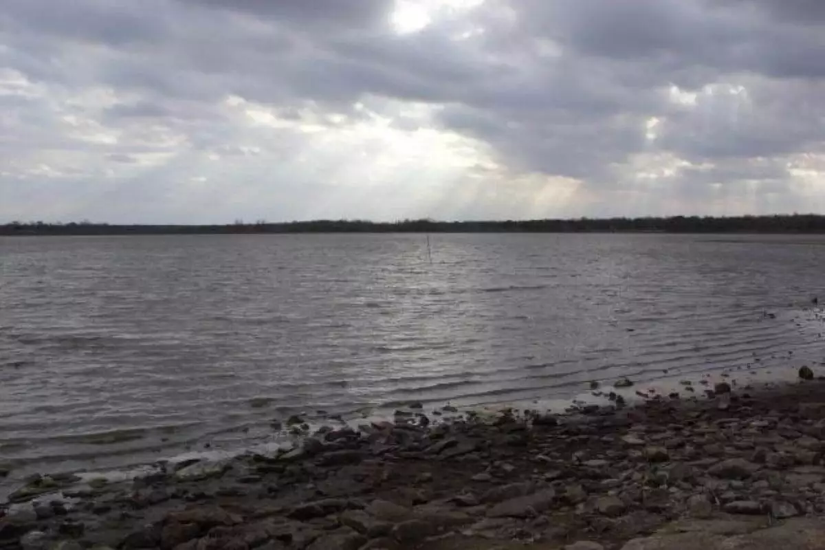 stone beach in the Nail Creek Unit of Lake Somerville State Park
