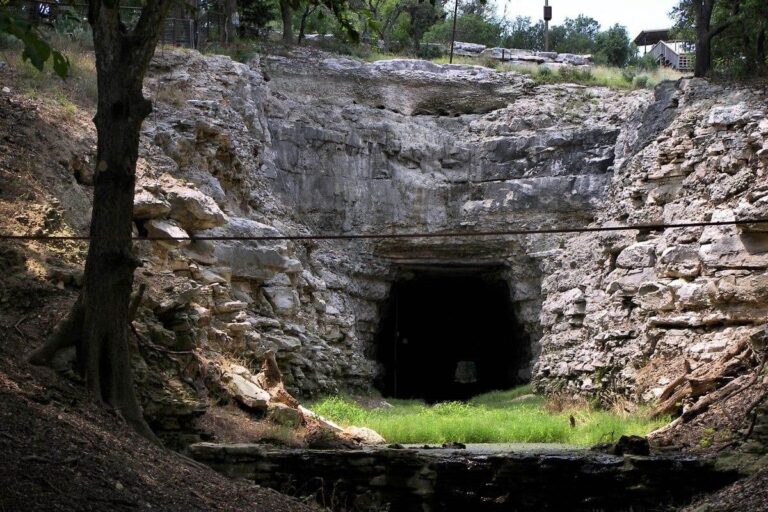 Old Tunnel State Park