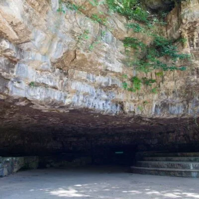 Dunbar Cave State Park