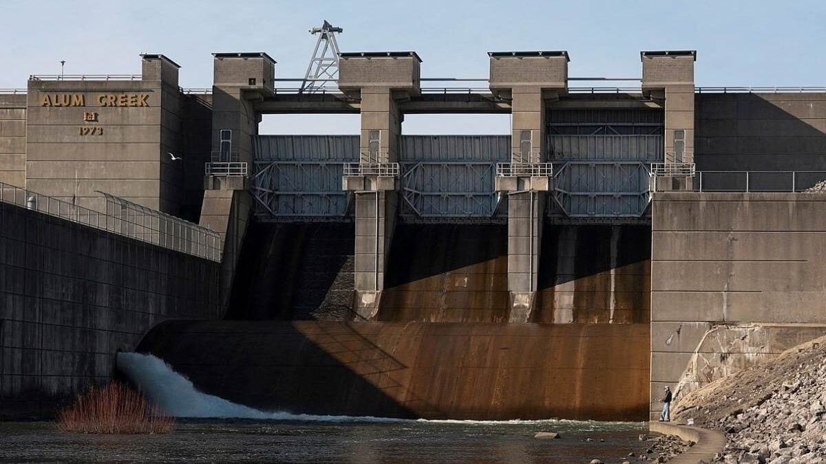 Alum Creek Dam Spillway and Tainter gates at Alum Creek State Park