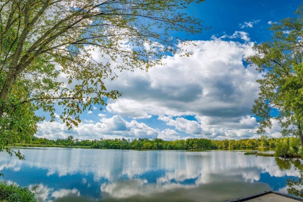 Partial panorama from Madison Lake State Park