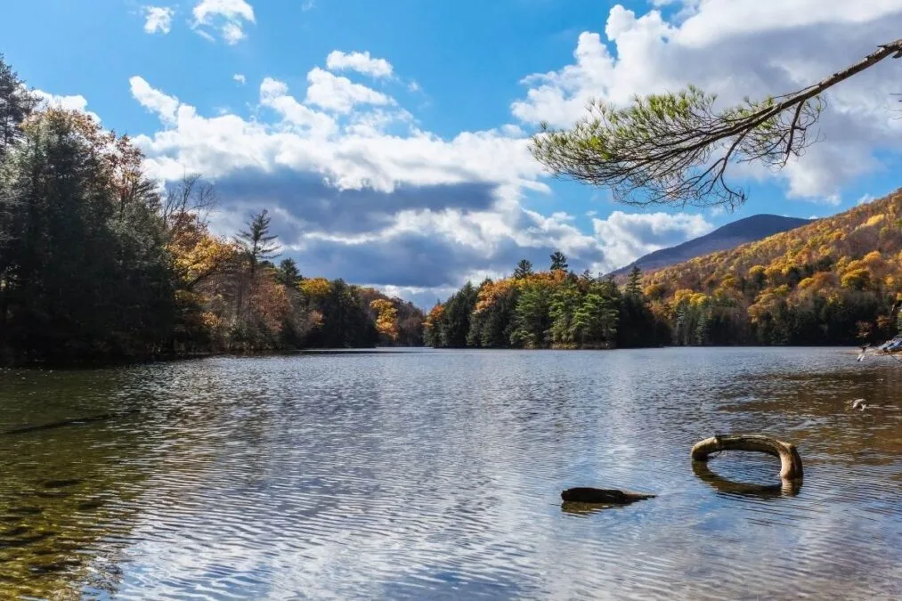 Emerald Lake in Vermont on a cloudy day