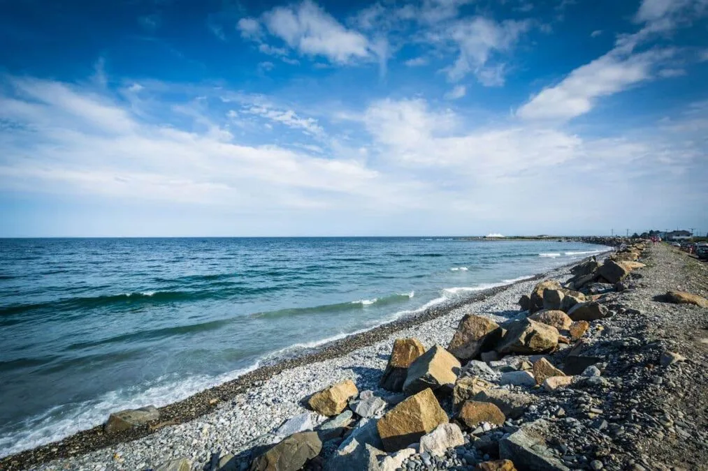 surf at rye harbor state park in new hampshire