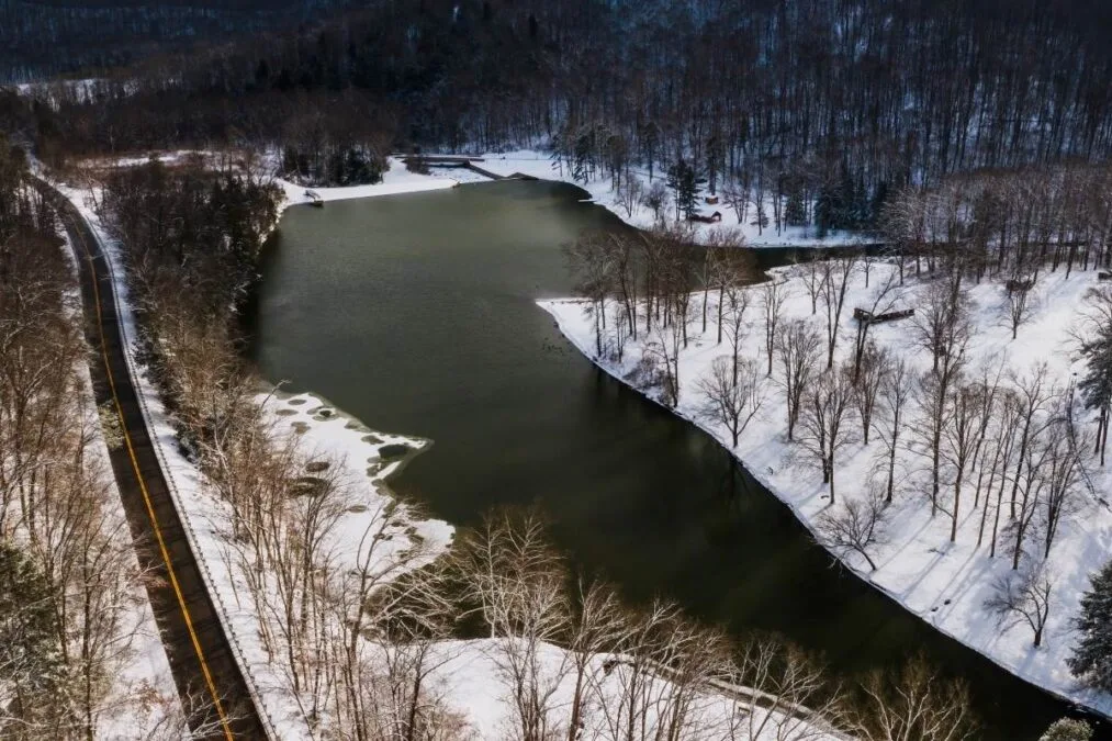 Shawnee State Park (Ohio) 69 aerial photograph of a lake at Shawnee State Park in winter