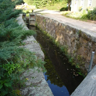 Farmington Canal State Park Trail
