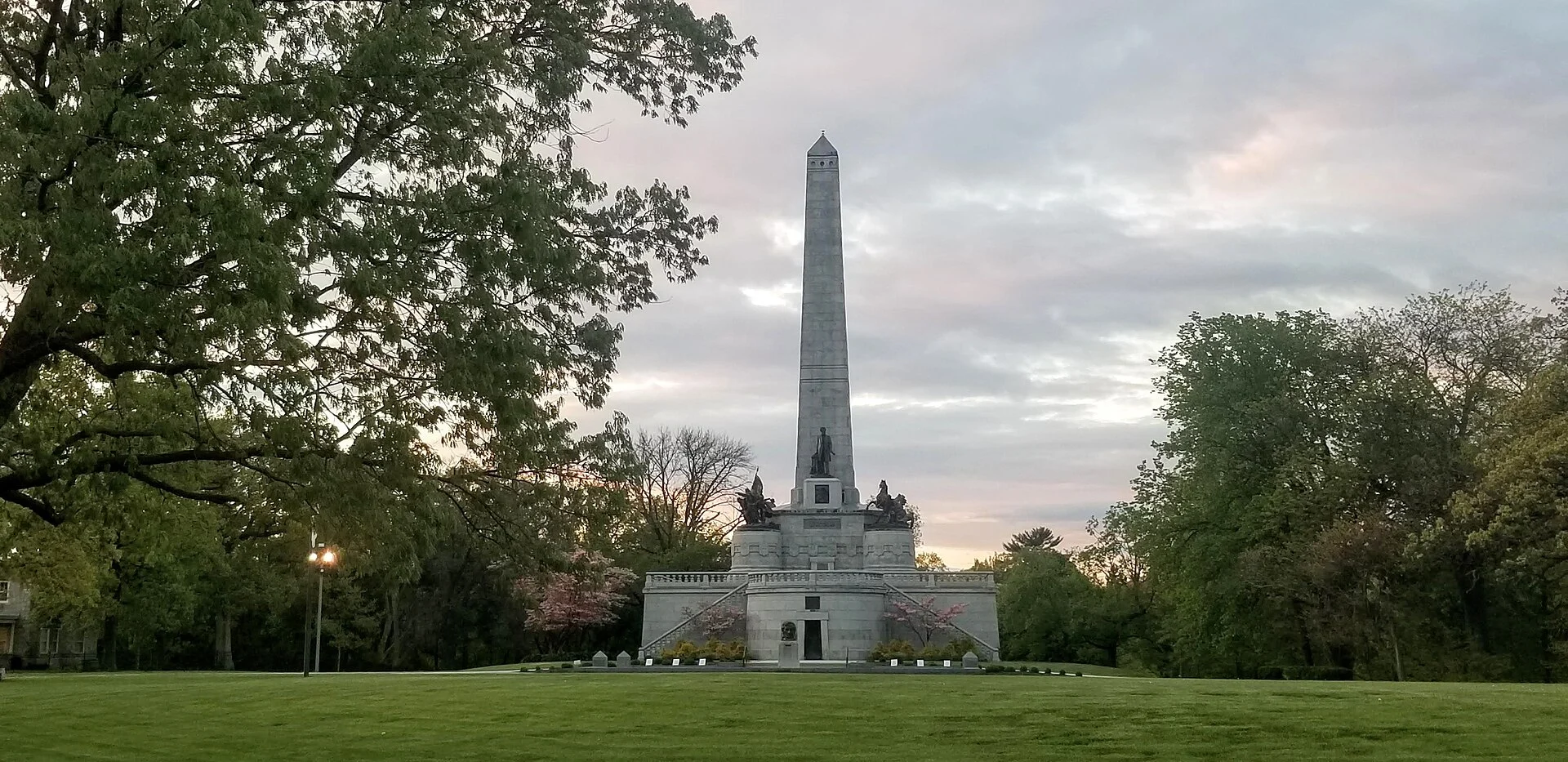 Lincoln’s Tomb State Historic Site