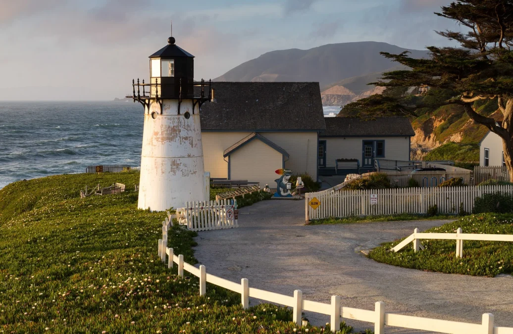 Montara State Beach (California)