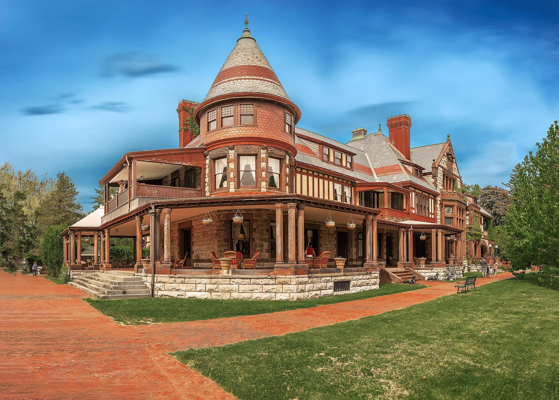 Sonnenberg Gardens & Mansion State Historic Park