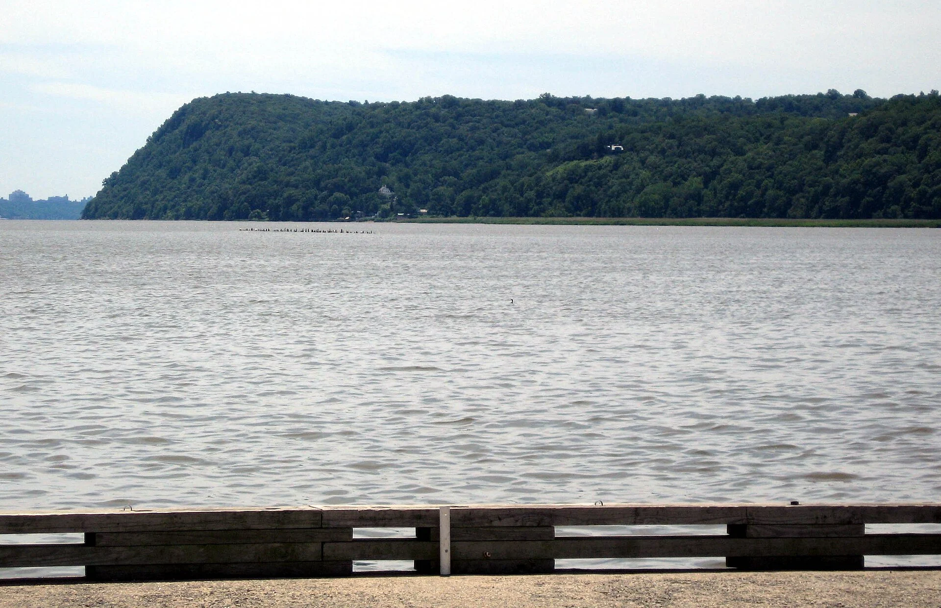 Tallman Mountain State Park